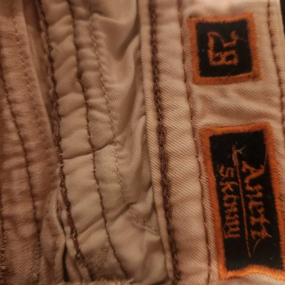 Rock Republic Tan Jeans - Picture 3 of 6